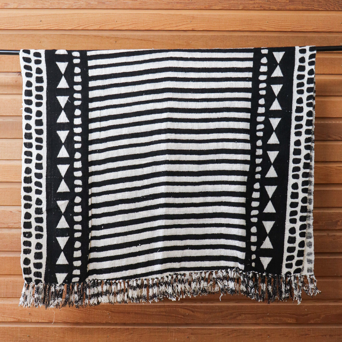 Black & Beige Patterned Cotton Throw