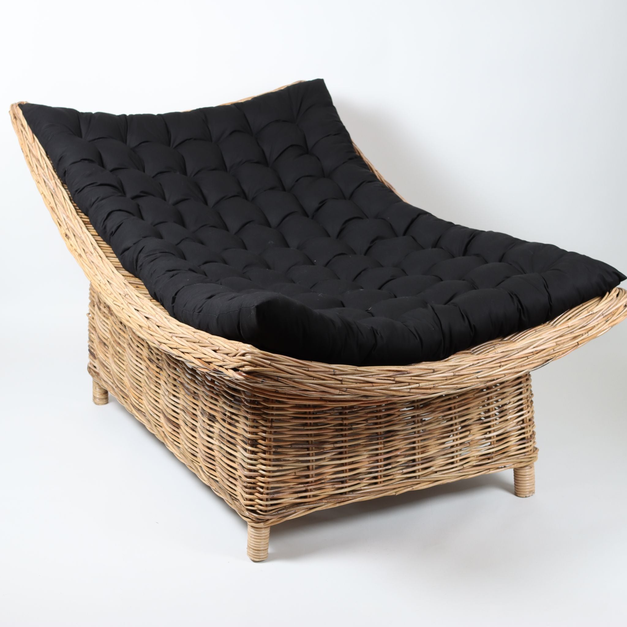 Natural Wicker Rattan Daybed with Black Cotton Mattress